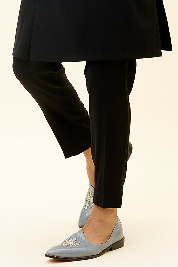 Black Volvo Embroidered Kurta Set by SVA BY SONAM & PARAS MODI Men at Pernia's Pop Up Shop