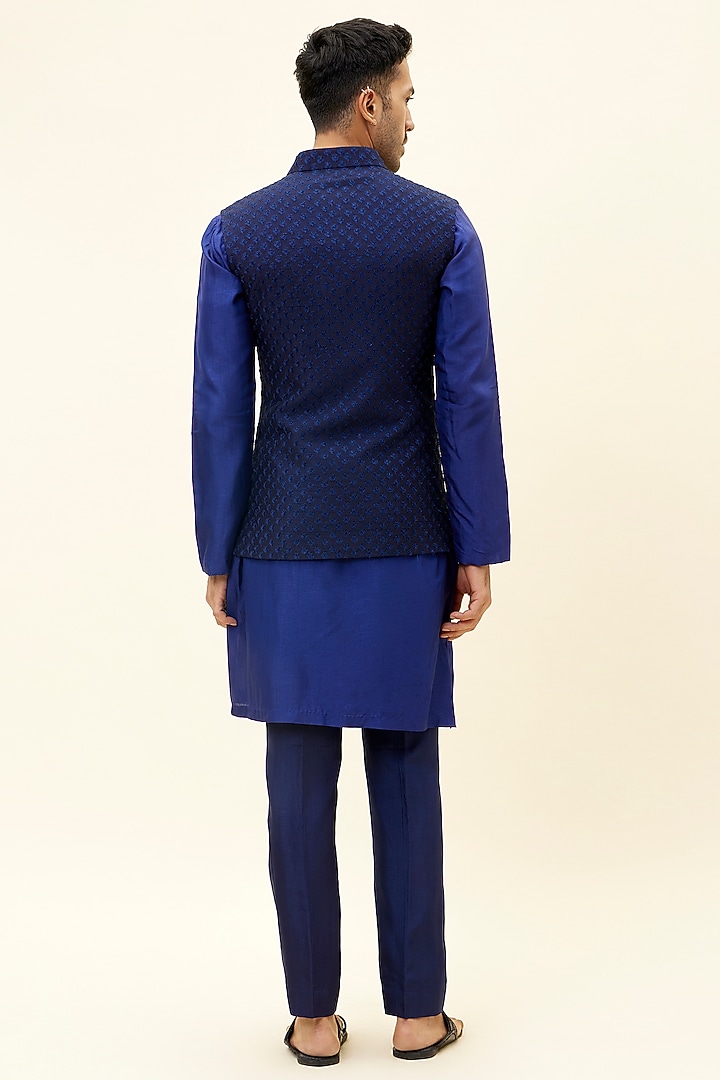 Blue Silk Thread Embroidered Bundi Jacket by SVA BY SONAM & PARAS MODI Men at Pernia's Pop Up Shop