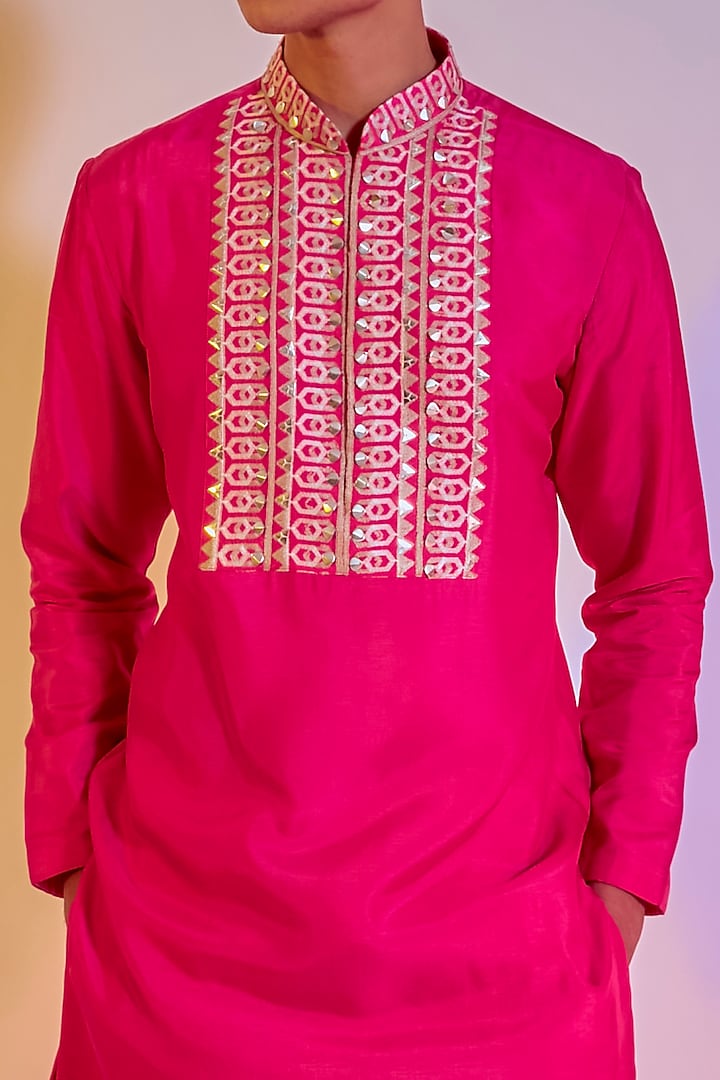 Hot Pink Silk Kurta Set by Sva By Sonam & Paras Modi Men at Pernia's Pop Up Shop