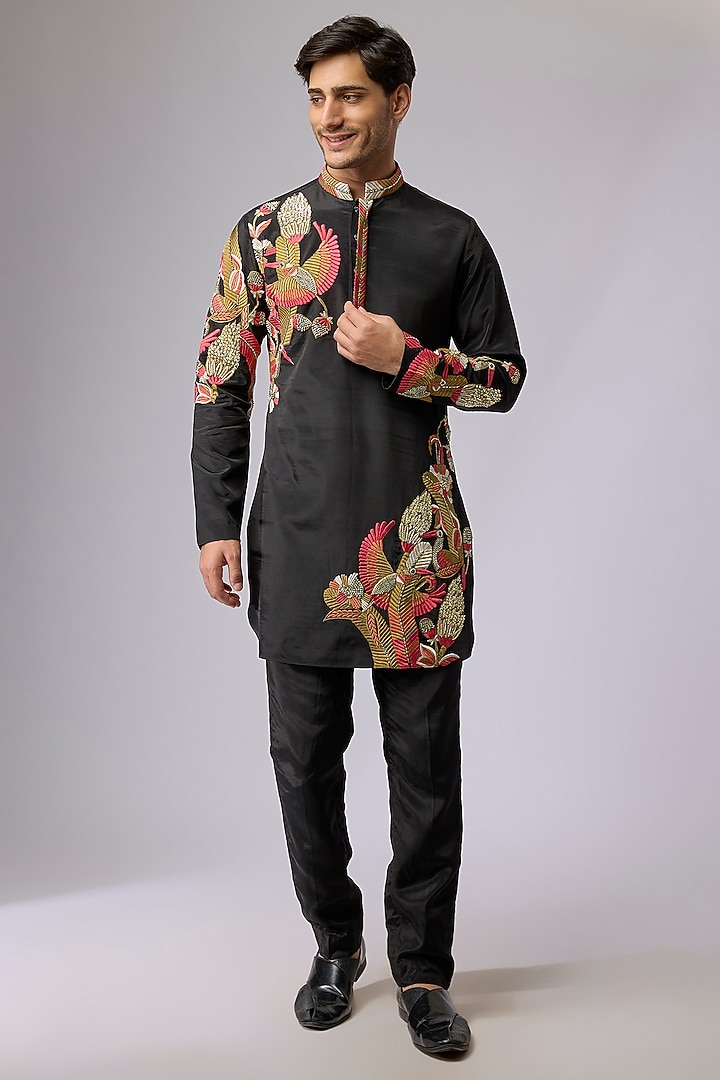 Black Crepe Kurta Set by Sva By Sonam & Paras Modi Men