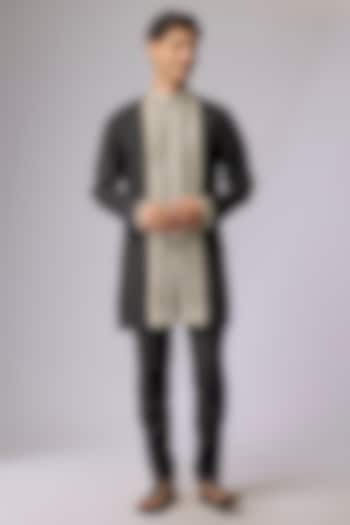Black Crepe Kurta Set by Sva By Sonam & Paras Modi Men
