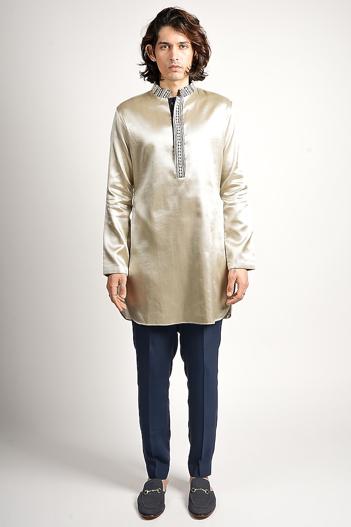 Silver Metallic Fabric Embroidered Straight Kurta by SVA BY SONAM & PARAS MODI Men at Pernia's Pop Up Shop