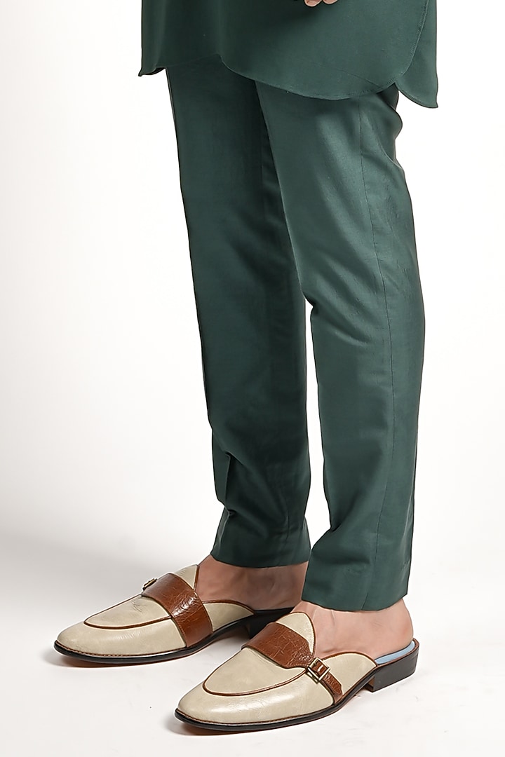 Emerald Green Crepe Embroidered Bundi Jacket Set by SVA BY SONAM & PARAS MODI Men at Pernia's Pop Up Shop