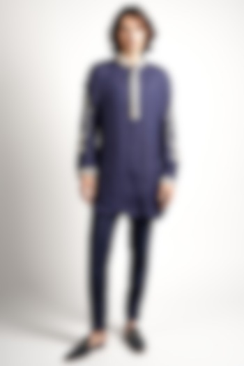 Blue Organza Embroidered Kurta Set by SVA BY SONAM & PARAS MODI Men at Pernia's Pop Up Shop
