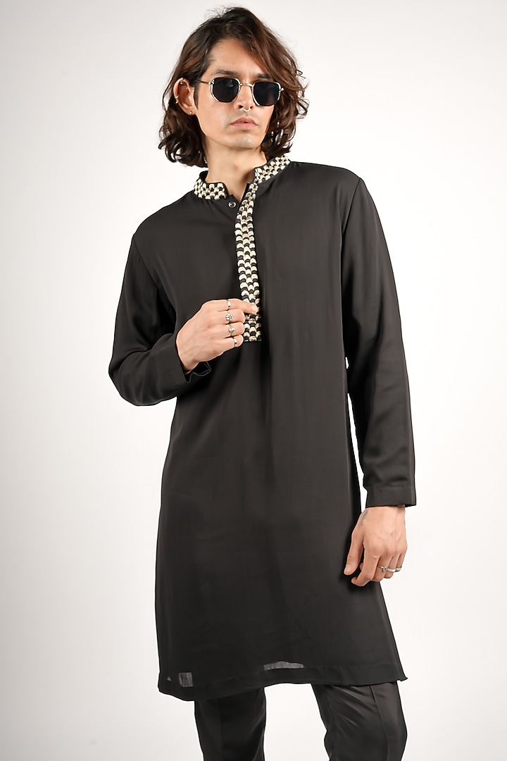 Black Crepe Embellished Kurta Set by SVA BY SONAM & PARAS MODI Men at Pernia's Pop Up Shop