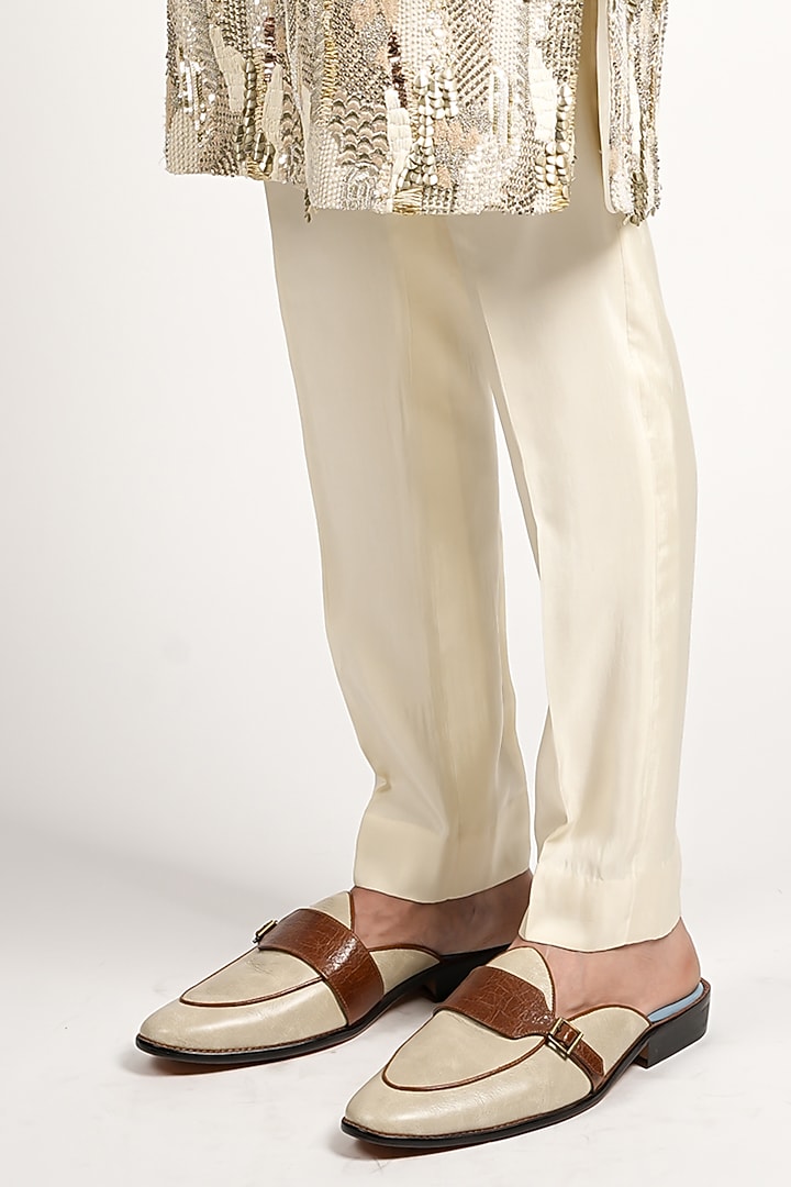 Ivory Silk Embellished Groom Sherwani Set by SVA BY SONAM & PARAS MODI Men at Pernia's Pop Up Shop