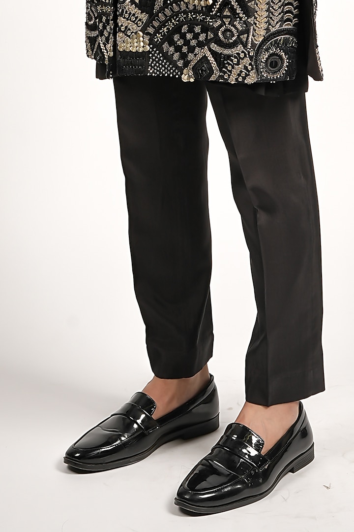 Black Silk Embroidered Groom Sherwani Set by SVA BY SONAM & PARAS MODI Men at Pernia's Pop Up Shop