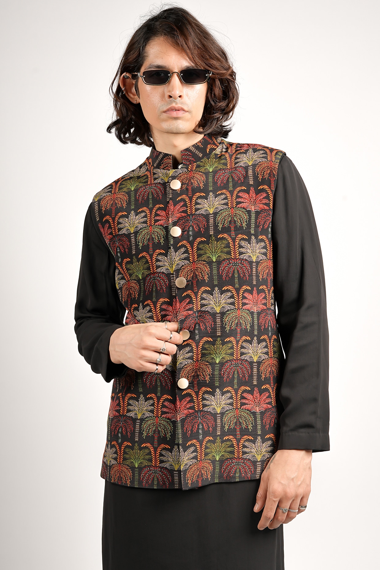 Sva By Sonam & Paras Modi Black Crepe Embroidered Bundi Jacket