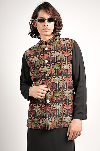 Black Crepe Embroidered Bundi Jacket by Sva By Sonam & Paras Modi Men