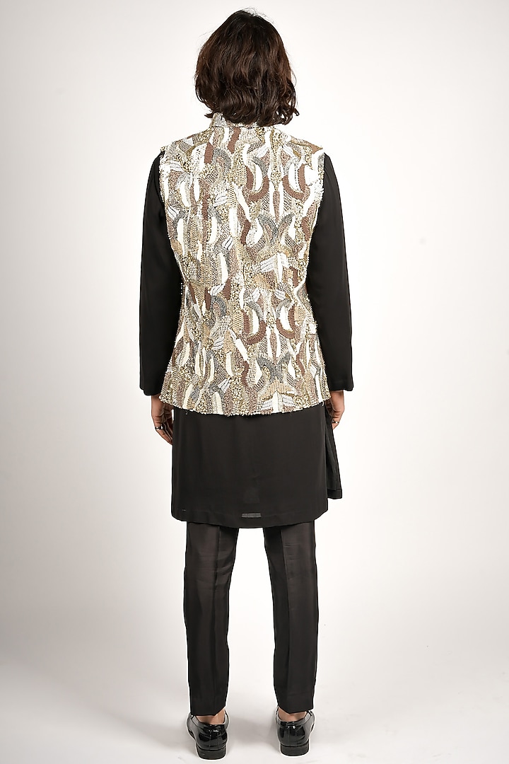 Black Silk Embellished Bundi Jacket Set by Sva By Sonam & Paras Modi Men at Pernia's Pop Up Shop