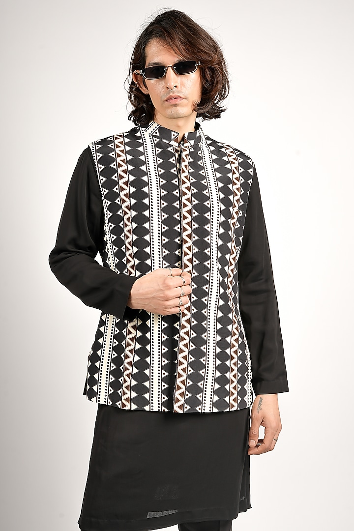 Black Crepe Tribal Printed Bundi Jacket Set by Sva By Sonam & Paras Modi Men at Pernia's Pop Up Shop