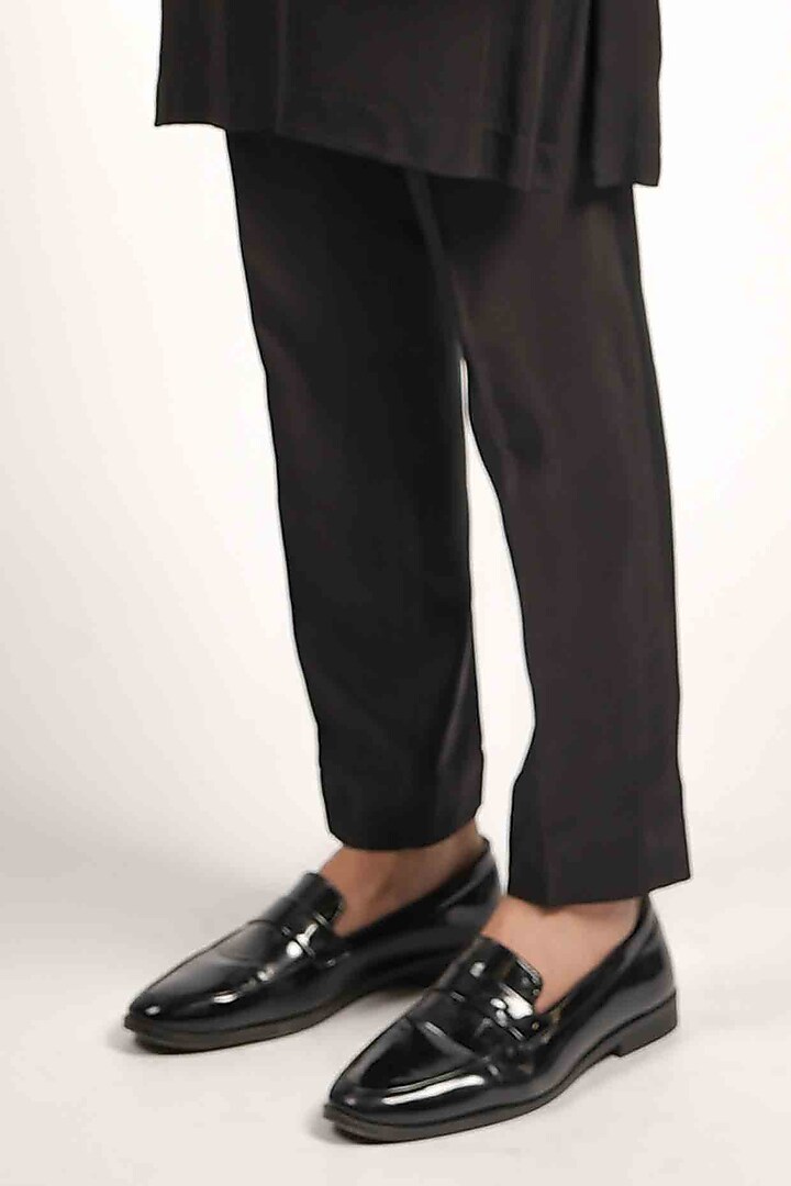 Black Crepe Tribal Printed Bundi Jacket Set by Sva By Sonam & Paras Modi Men at Pernia's Pop Up Shop
