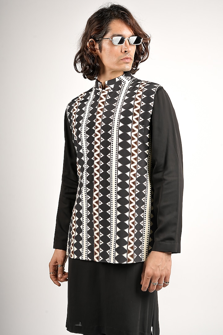 Black Crepe Tribal Printed Bundi Jacket by Sva By Sonam & Paras Modi Men at Pernia's Pop Up Shop