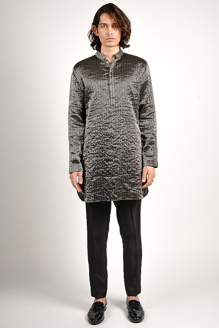 Black Silk & Chanderi Kurta Set by Sva By Sonam & Paras Modi Men at Pernia's Pop Up Shop