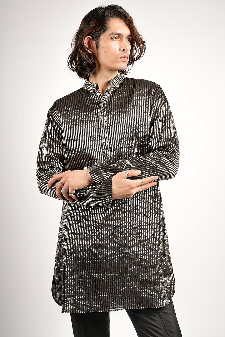 Black Silk & Chanderi Kurta Set by Sva By Sonam & Paras Modi Men at Pernia's Pop Up Shop
