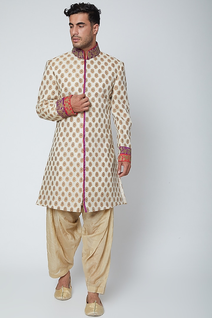 Nude Embellished Kurta Set by SVA BY SONAM & PARAS MODI Men at Pernia's Pop Up Shop