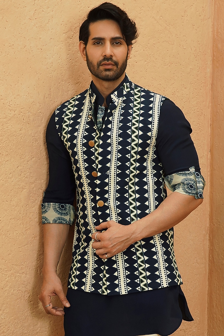 Midnight Blue Crepe Reversible Geometric Bundi Jacket by Sva By Sonam & Paras Modi Men