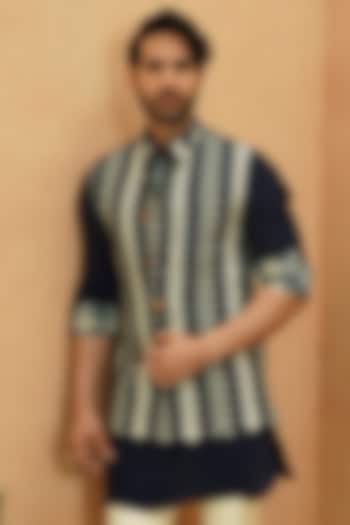 Deep Navy Crepe Rolled-Up Sleeve Kurta by Sva By Sonam & Paras Modi Men at Pernia's Pop Up Shop
