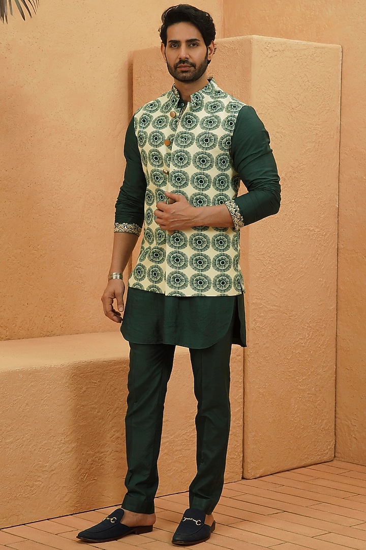 Emerald Double Georgette Embroidered Kurta Set by Sva By Sonam & Paras Modi Men