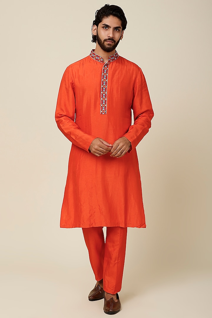 Orange Embroidered kurta Set by Sva By Sonam & Paras Modi Men