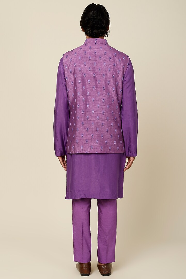Purple Embroidered Bundi Jacket by Sva By Sonam & Paras Modi Men at Pernia's Pop Up Shop