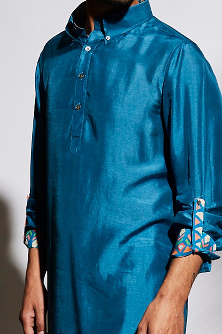 Blue Silk Printed Kurta by SVA BY SONAM & PARAS MODI Men at Pernia's Pop Up Shop