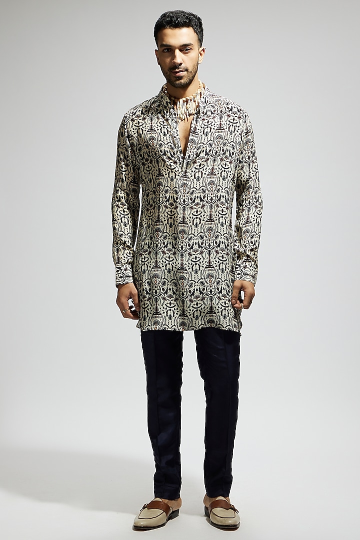 White Crepe Jaal Printed Kurta by Sva By Sonam & Paras Modi Men at Pernia's Pop Up Shop