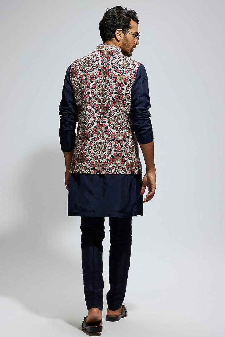 Blue Silk Thread Embroidered Bundi Jacket by Sva By Sonam & Paras Modi Men at Pernia's Pop Up Shop