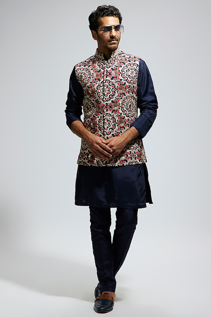 Blue Silk Thread Embroidered Bundi Jacket by Sva By Sonam & Paras Modi Men at Pernia's Pop Up Shop
