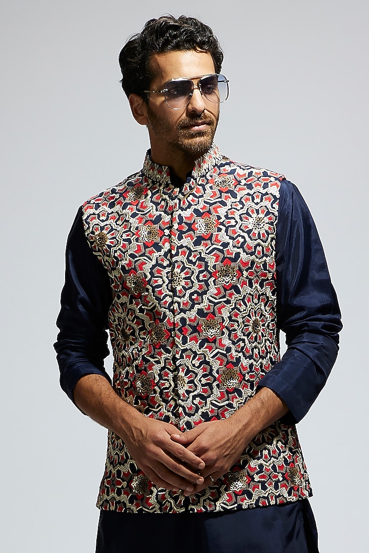 Blue Silk Thread Embroidered Bundi Jacket Set by Sva By Sonam & Paras Modi Men at Pernia's Pop Up Shop