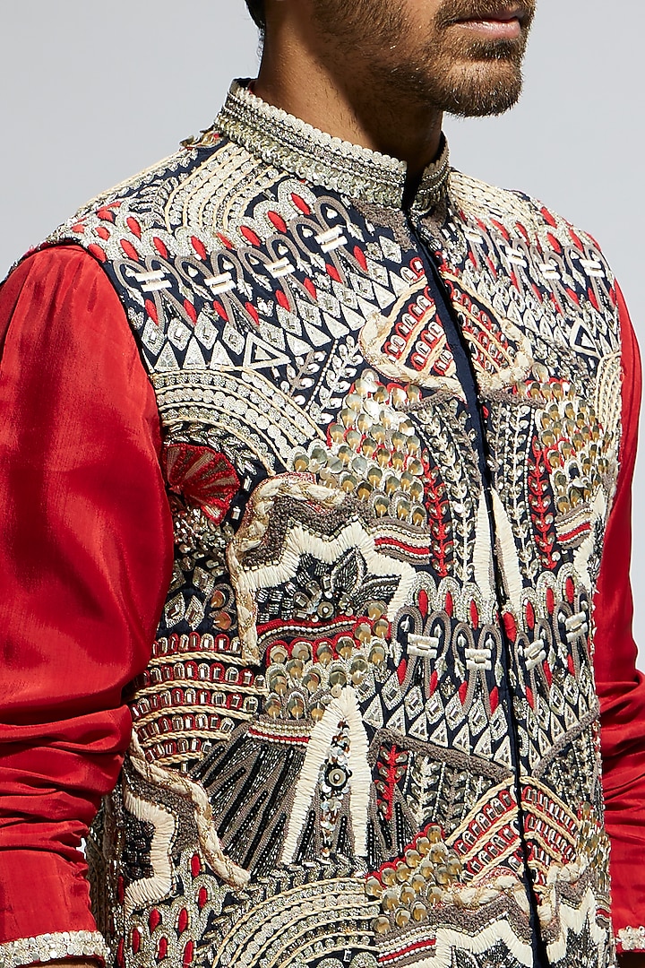 Blue Silk Thread Embroidered Bundi Jacket Set by Sva By Sonam & Paras Modi Men at Pernia's Pop Up Shop