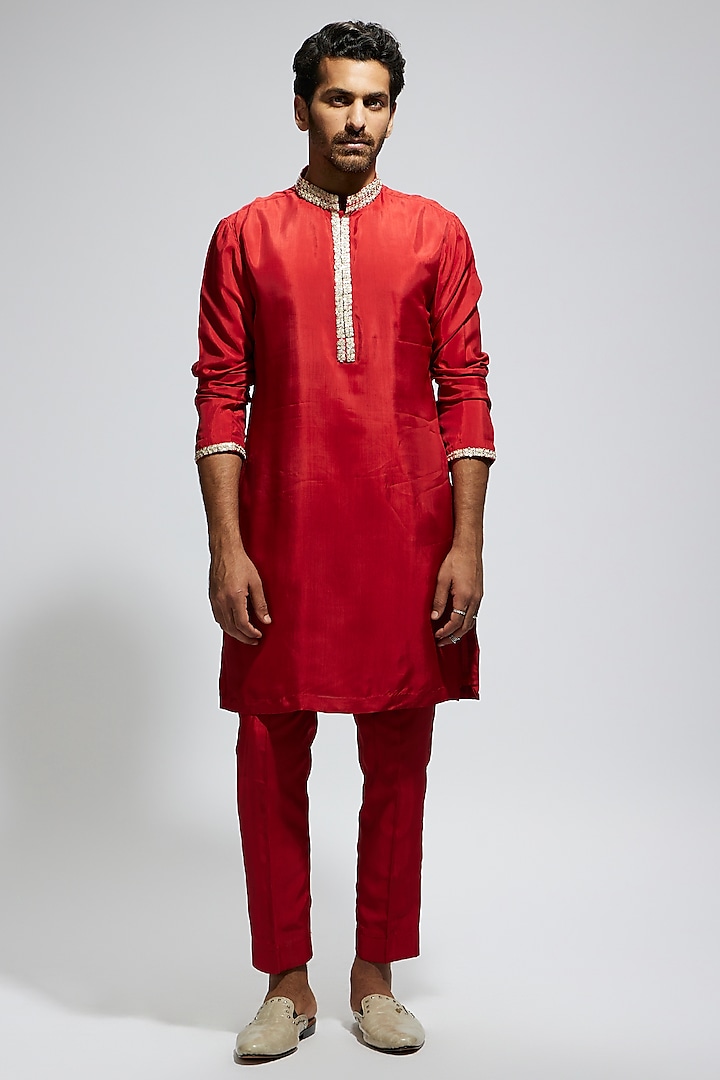 Orange Silk Embellished Kurta Set by Sva By Sonam & Paras Modi Men at Pernia's Pop Up Shop