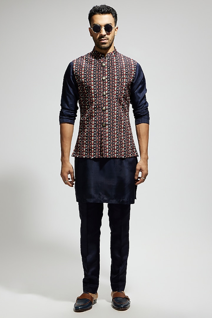 Blue Silk Geo Printed Bundi Jacket by Sva By Sonam & Paras Modi Men at Pernia's Pop Up Shop