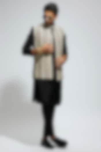 Ivory Silk Threadwork Bundi Jacket Set by Sva By Sonam & Paras Modi Men at Pernia's Pop Up Shop