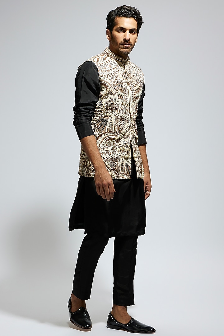 Ivory Silk Abstract Embroidered Bundi Jacket by Sva By Sonam & Paras Modi Men at Pernia's Pop Up Shop