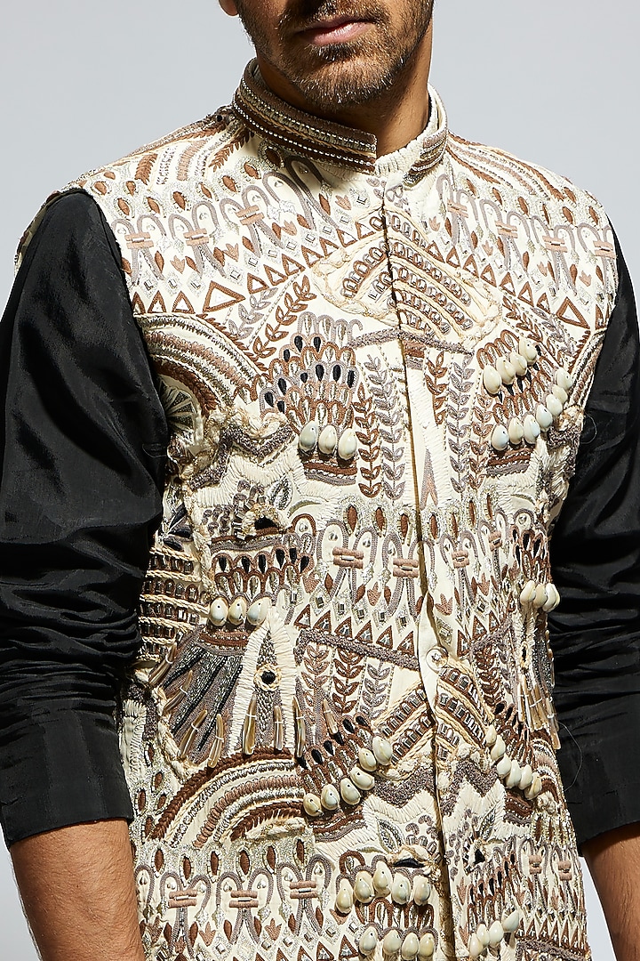 Ivory Silk Abstract Embroidered Bundi Jacket Set by Sva By Sonam & Paras Modi Men at Pernia's Pop Up Shop
