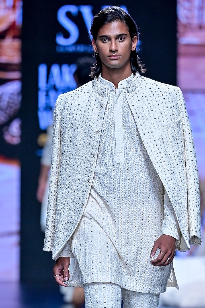 Ivory Lucknowi Groom Bandhgala Set by SVA BY SONAM & PARAS MODI Men at Pernia's Pop Up Shop