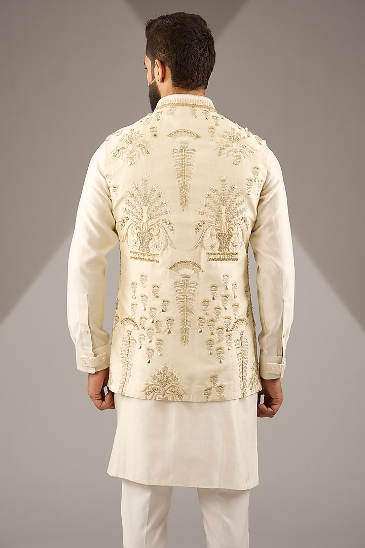 Ivory Silk & Organza Embellished Bundi Jacket by Sva By Sonam & Paras Modi Men at Pernia's Pop Up Shop