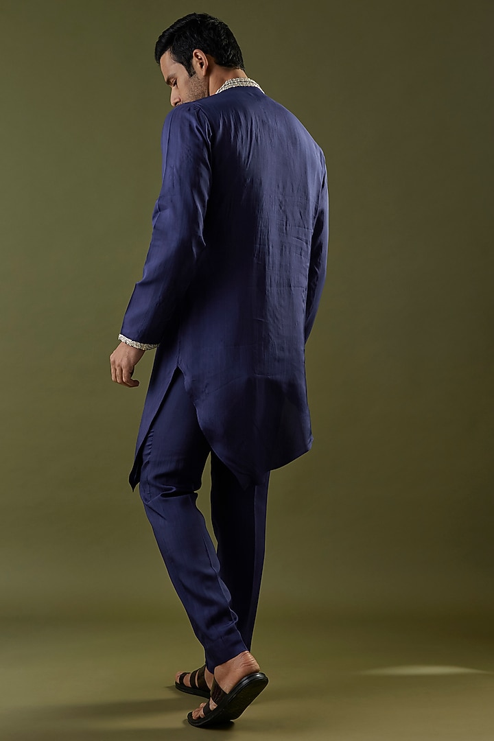 Navy Blue Habutai Silk Embroidered Kurta Set by SVA BY SONAM & PARAS MODI Men at Pernia's Pop Up Shop