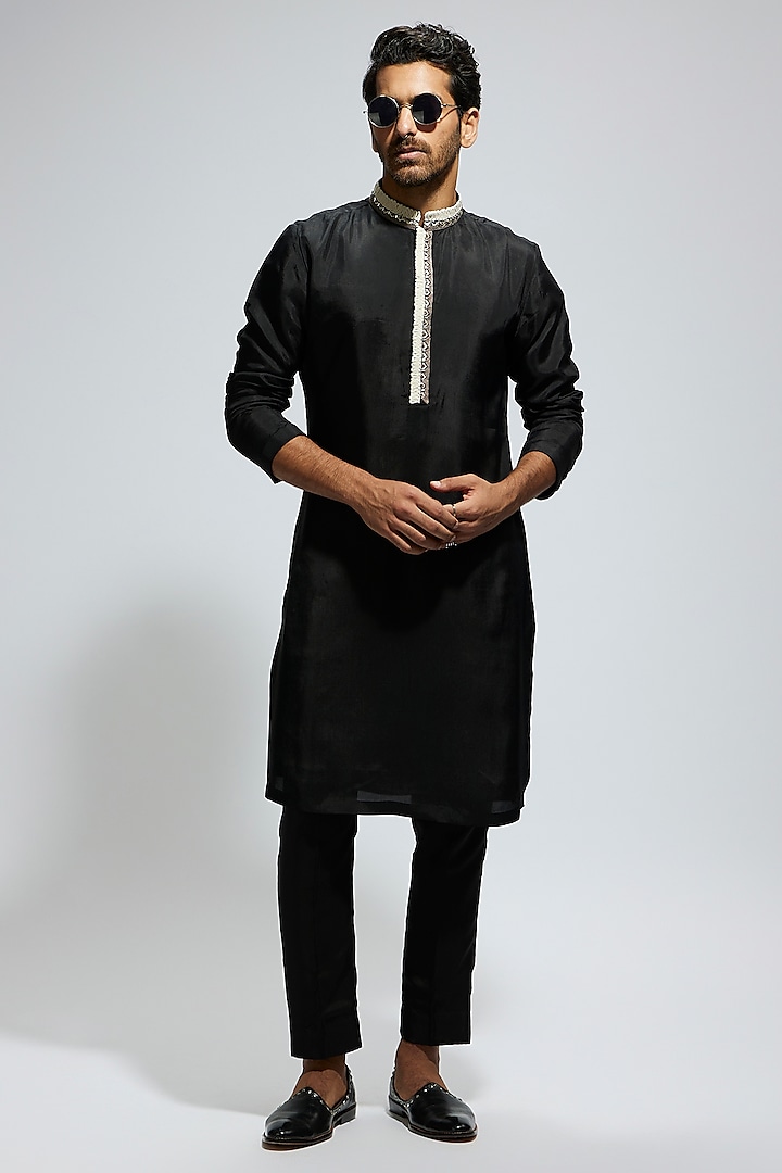 Black Crepe Embroidered Kurta Set by Sva By Sonam & Paras Modi Men