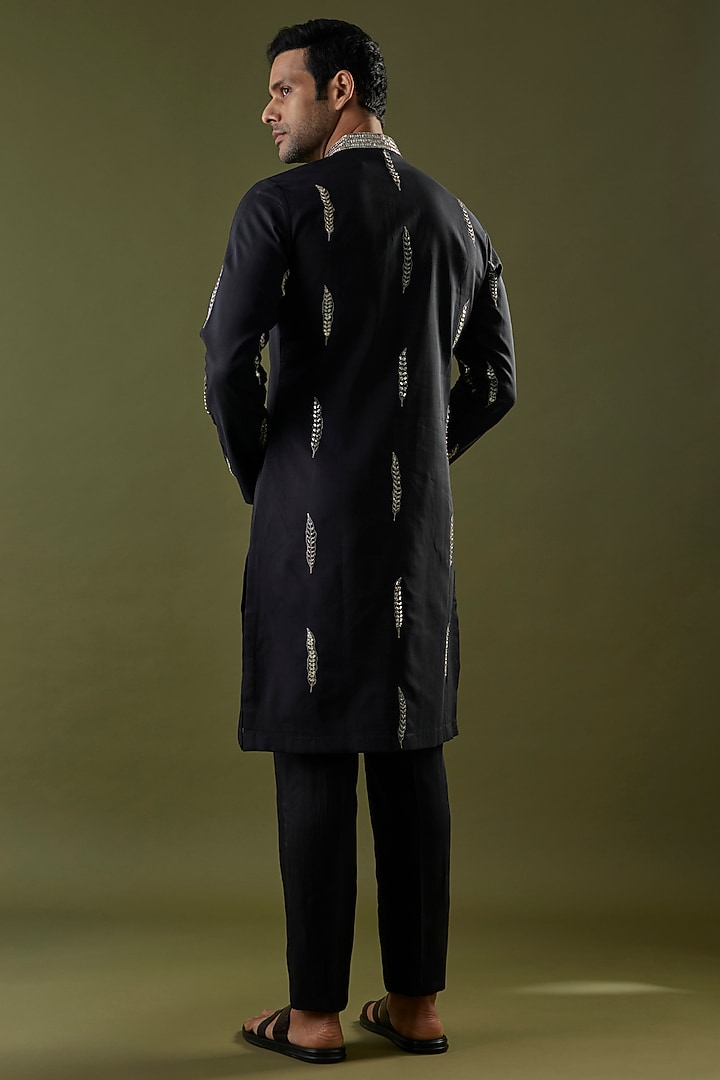 Black Habutai Silk Embroidered Kurta Set by SVA BY SONAM & PARAS MODI Men at Pernia's Pop Up Shop
