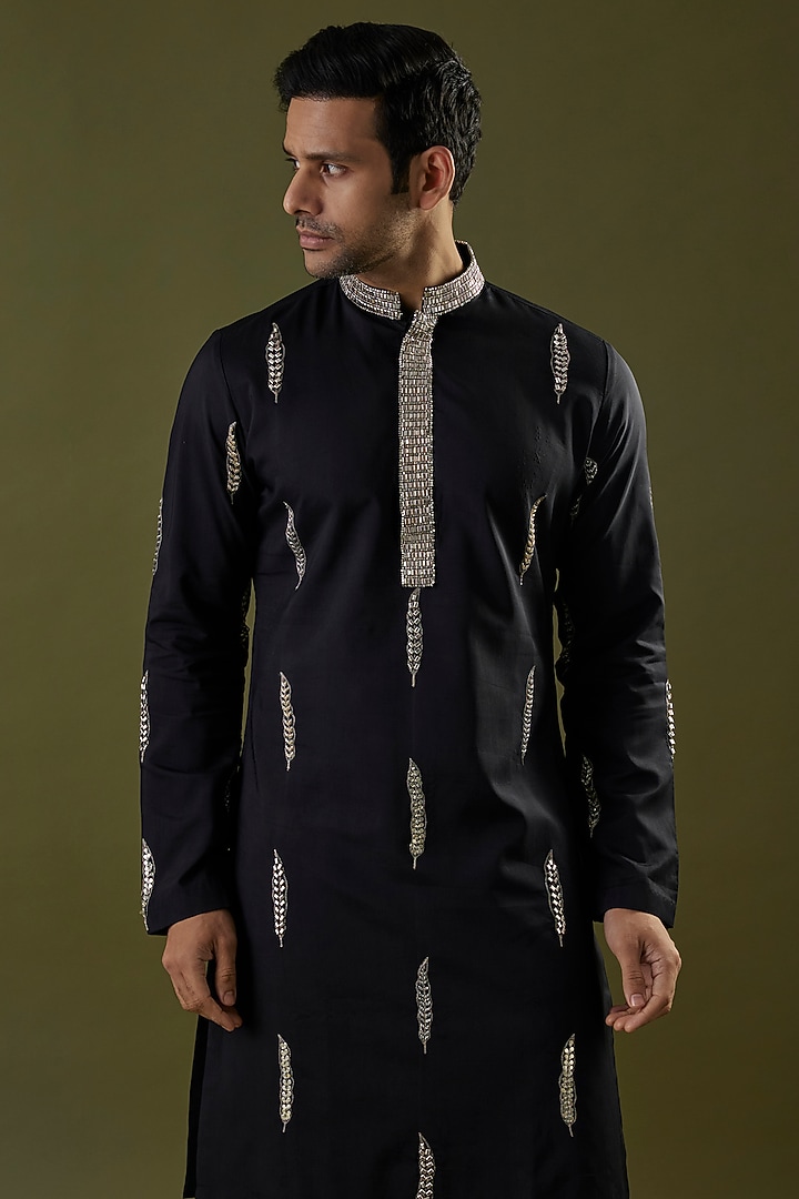 Black Habutai Silk Embroidered Kurta Set by SVA BY SONAM & PARAS MODI Men at Pernia's Pop Up Shop