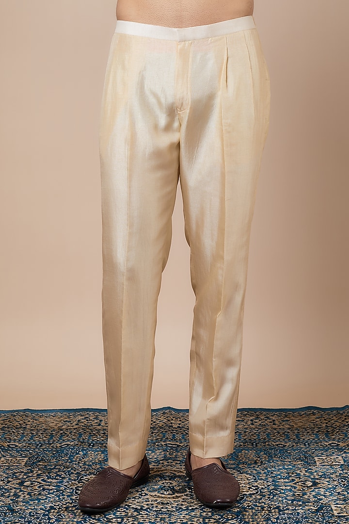 Ivory Silk Embellished Groom Sherwani Set by SVA BY SONAM & PARAS MODI Men at Pernia's Pop Up Shop