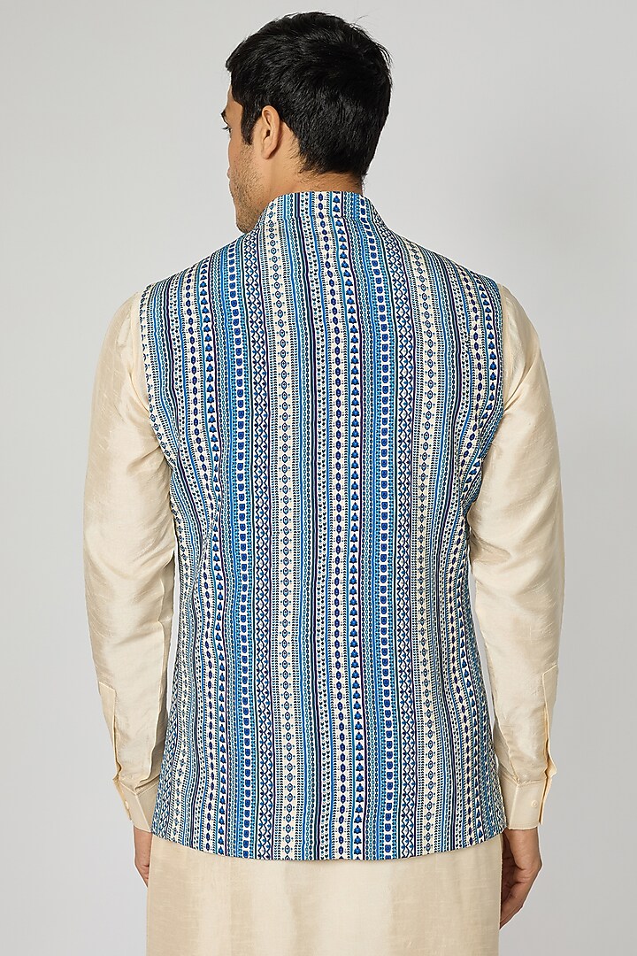 Blue Crepe Geometric Printed Bundi Jacket by Sva By Sonam & Paras Modi Men at Pernia's Pop Up Shop