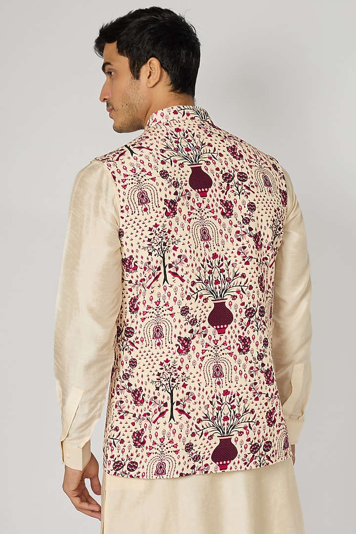 Safar Merlot Crepe Jaal Printed Bundi Jacket by Sva By Sonam & Paras Modi Men at Pernia's Pop Up Shop