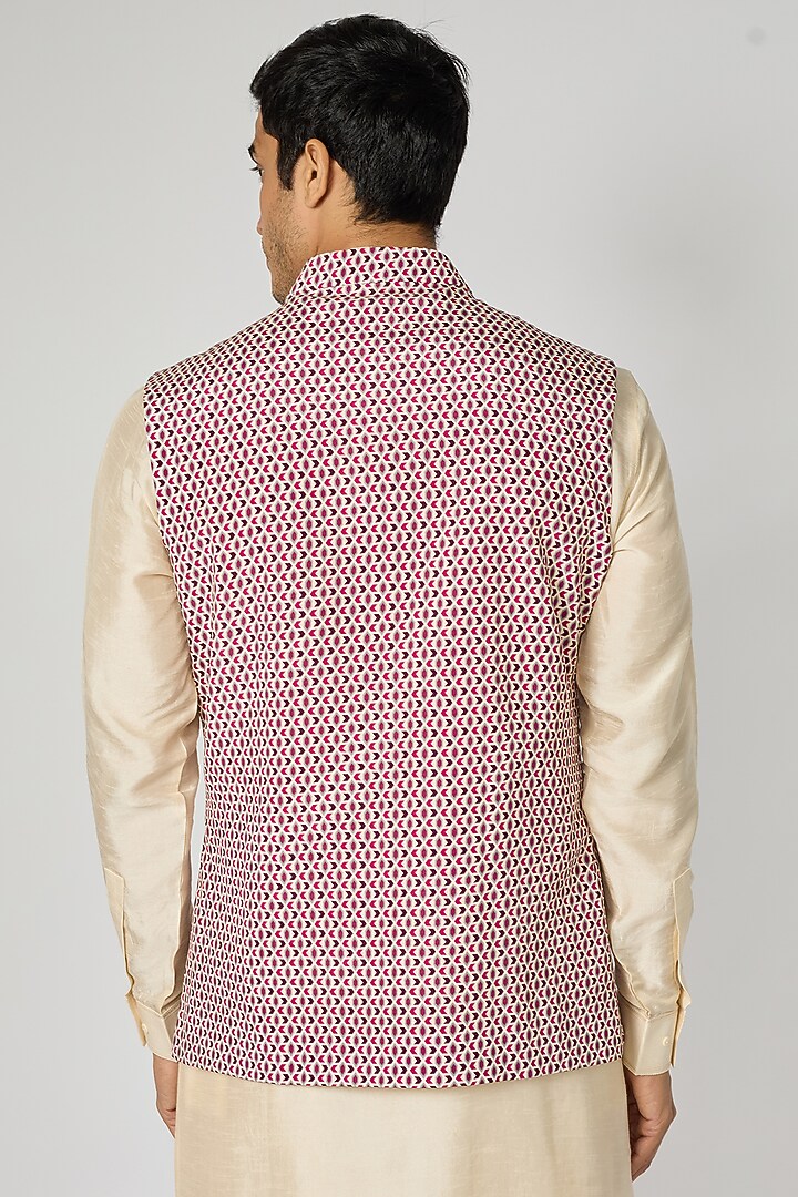 Merlot Crepe Geometric Jaal Printed Bundi Jacket by Sva By Sonam & Paras Modi Men at Pernia's Pop Up Shop
