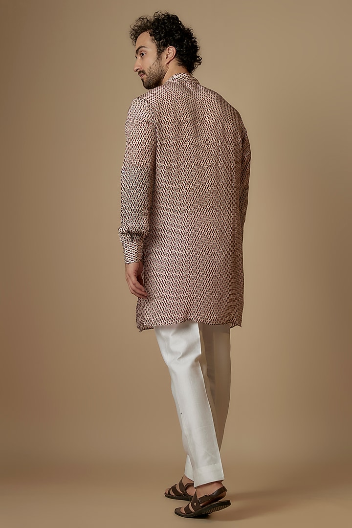Merlot Crepe Geometric Printed Kurta by Sva By Sonam & Paras Modi Men at Pernia's Pop Up Shop