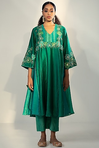 Emerald Green Chanderi Embroidered Tunic Set by SVASTIH
