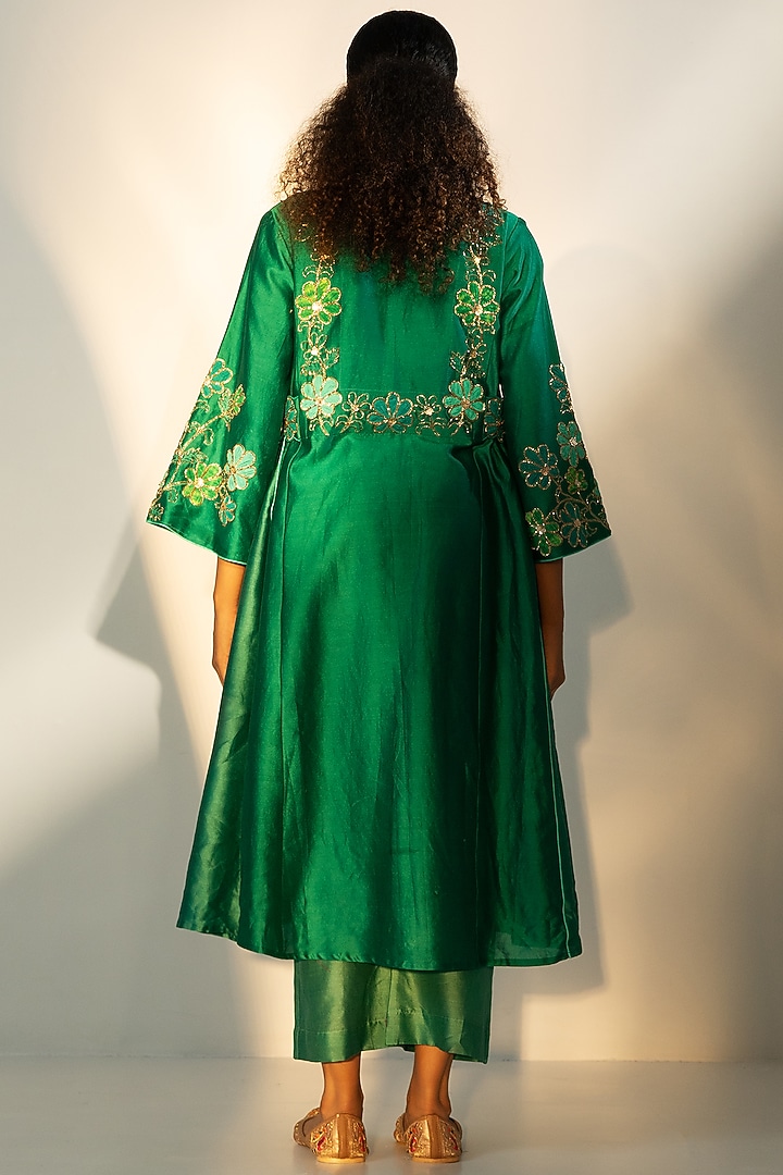 Emerald Green Chanderi Embroidered Tunic Set by SVASTIH at Pernia's Pop Up Shop