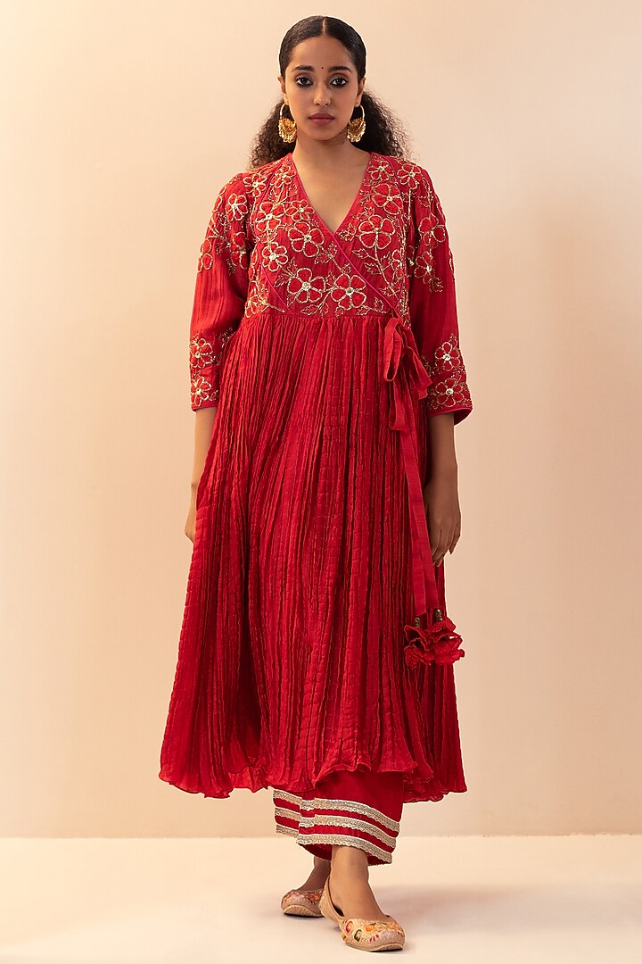 Red Cotton Silk Embroidered Crinkled Wedding Anarkali Set by SVASTIH at Pernia's Pop Up Shop